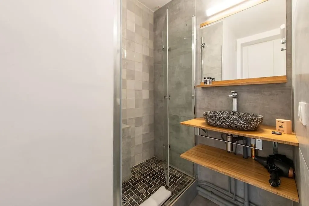 Couronnes - Cosy Studio Tout Equipe Et Privatif Parijs 0*,  Frankrijk