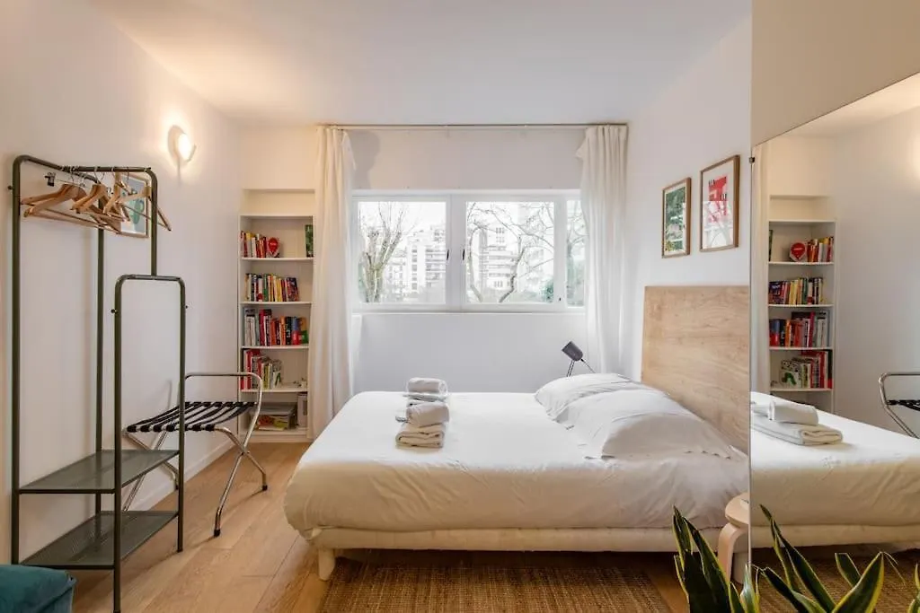 Couronnes - Cosy Studio Tout Equipe Et Privatif Parijs 0*,  Frankrijk